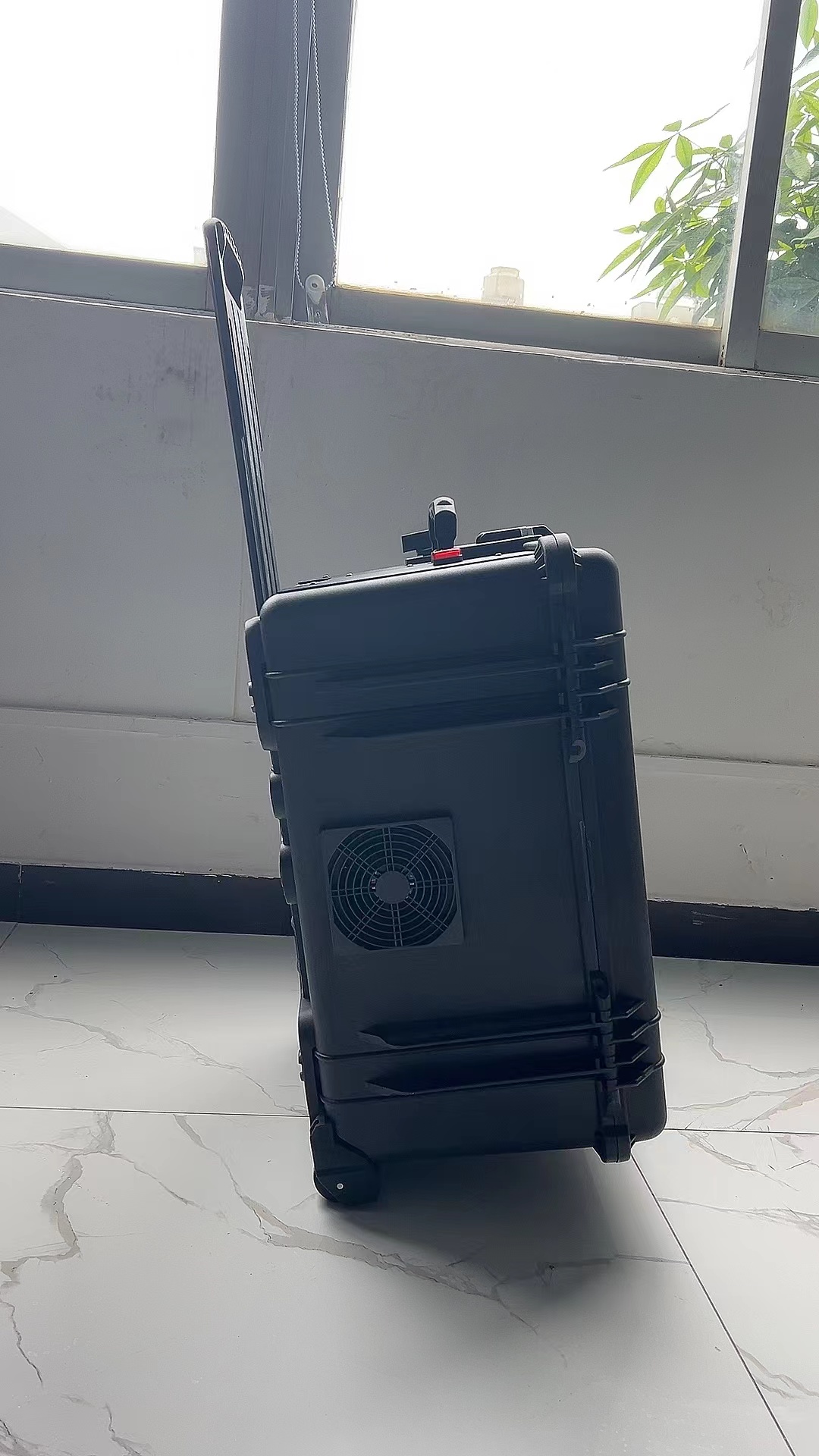 户县手拉箱型移动通信干扰器